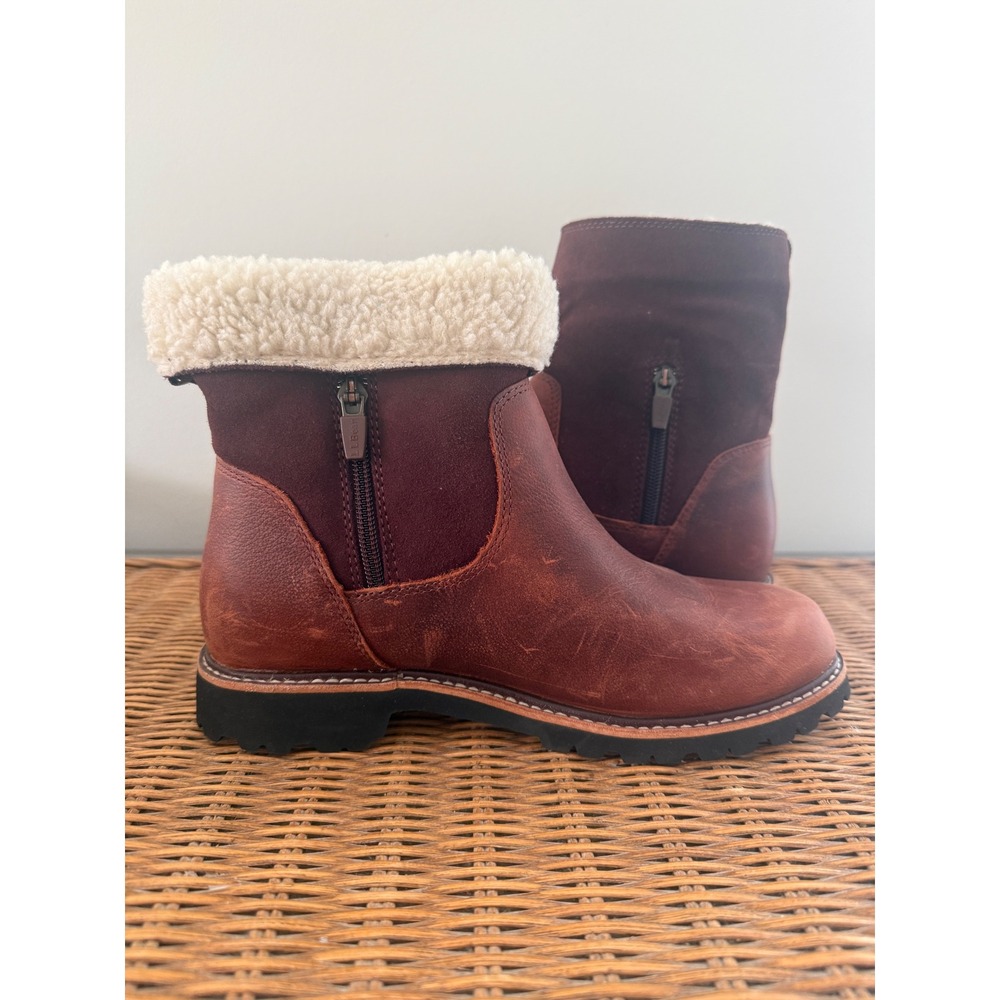LL Bean Womens Rugged Cozy Boots Leather Mid Brown Sherpa Lined Sz 8.5M Winter - Picture 2 of 11